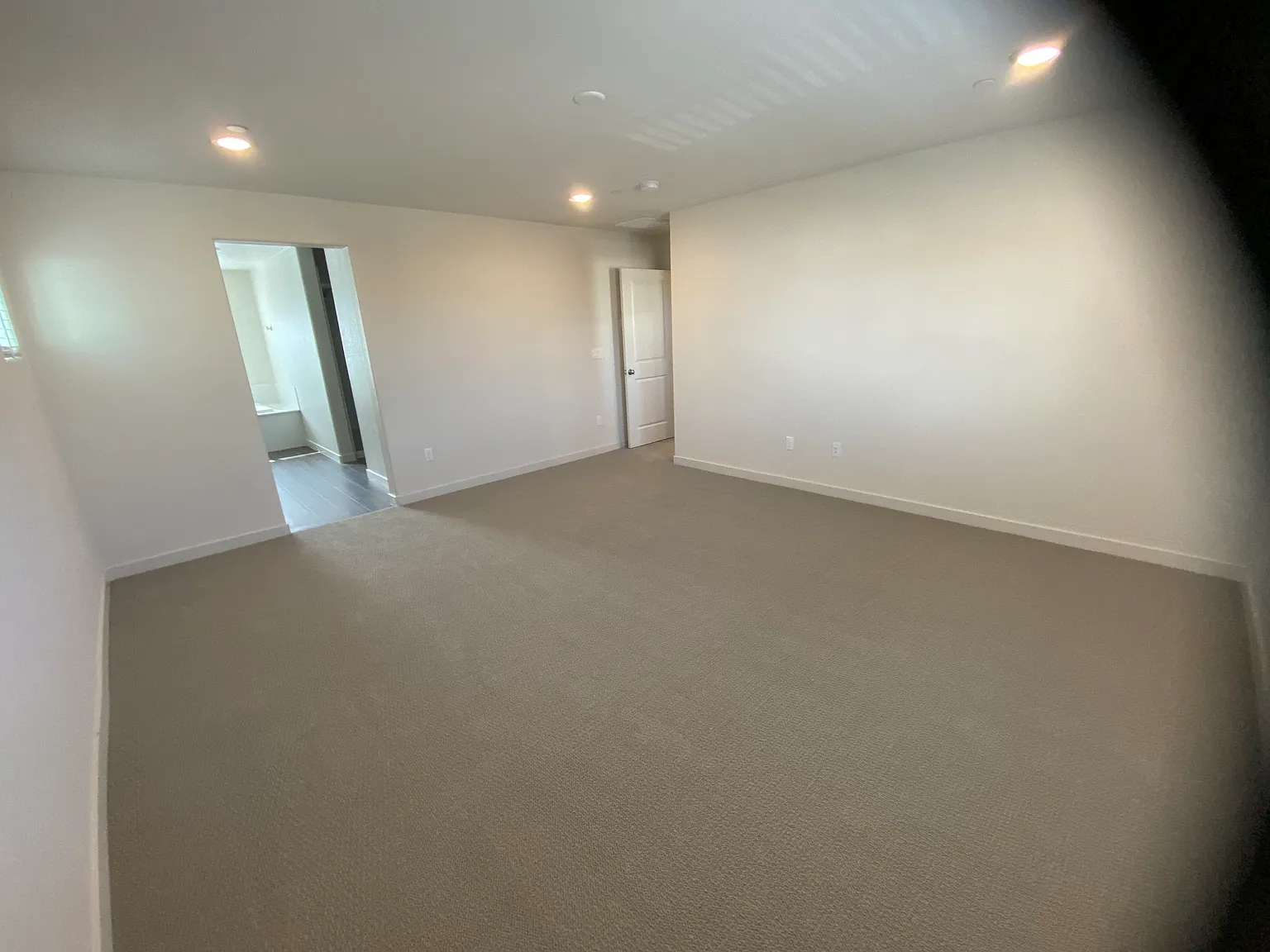 653 Barreet Lake Rd — Photo 4