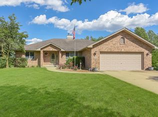 1004 Independence Blvd, Yorkville, IL 60560