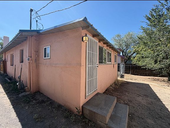 3rd image of 119 Vassar Dr SE