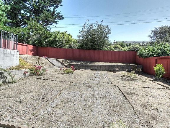 5th image of 3271 Highland Dr
