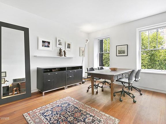 5th image of 26 Gramercy Park S APT 5AB