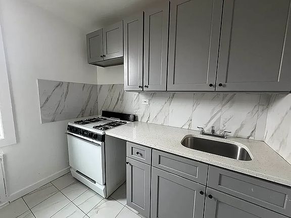 5th image of 84-11 Elmhurst Ave #8H