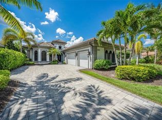 28856 Blaisdell Dr, Naples, FL 34119