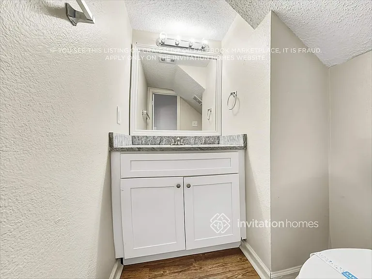 5201 Waltham Ct — Photo 20