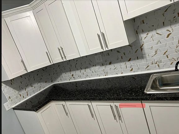 5th image of 7400 Wykes St