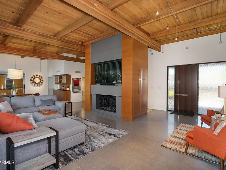 6333 N Scottsdale Rd #22 — Photo 8