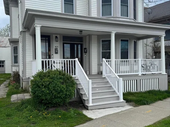 817 Columbia St #2, Hudson, NY 12534