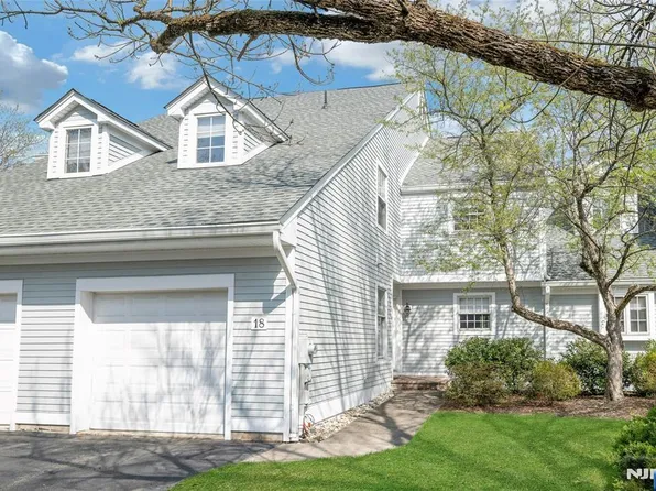 18 Cable Ct #48, Montville, NJ 07045