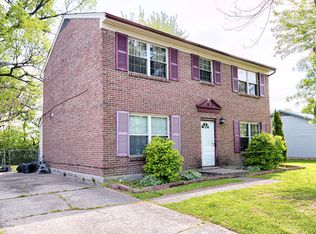 5210 Gathwright Dr, Louisville, KY 40218