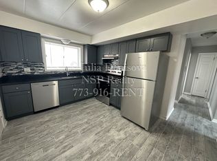 1302 Carol St APT A, Park Ridge, IL 60068