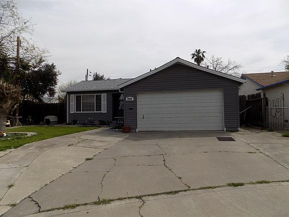 2nd image of 1220 Denver A Ct