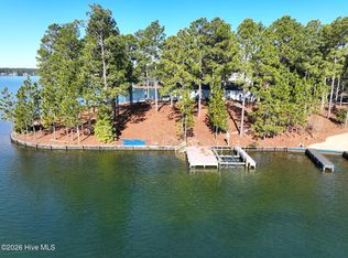 105 Mace Poin #3270, Seven Lakes, NC 27376