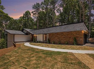 9025 Huntcliff Trce, Sandy Springs, GA 30350