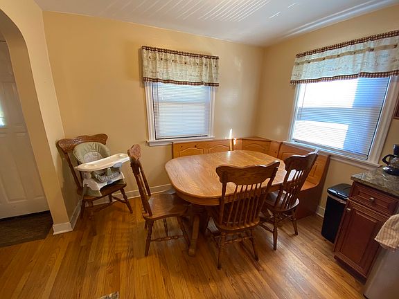 4th image of 2617 W 90th St