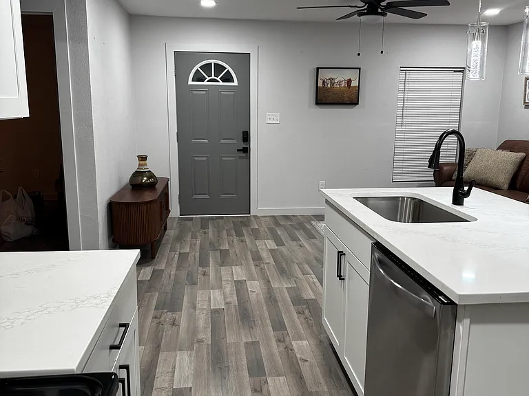 4232 Lisbon St — Photo 3