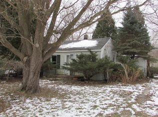 8245 Burton St, Romulus, MI 48174