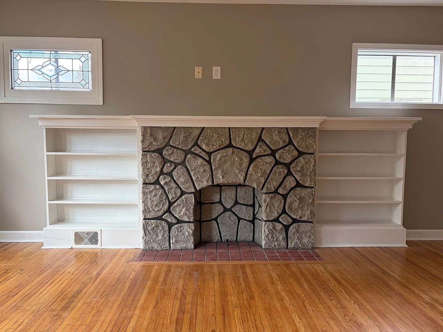 316 Nassau — Photo 2