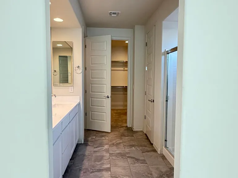 8529 S 67th Dr — Photo 34