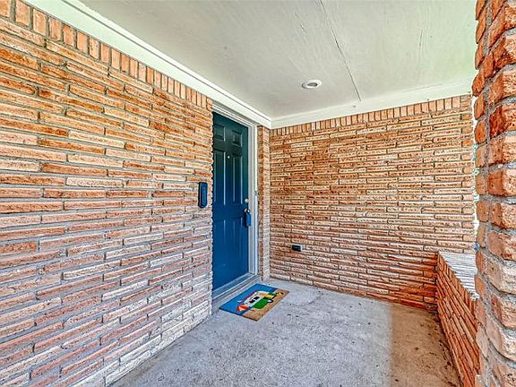 2nd image of 5431 Stillbrooke Dr