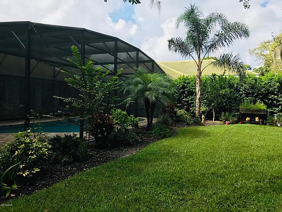 5th image of 1823 E Spruce Creek Blvd
