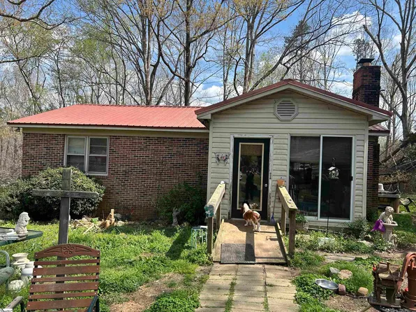 276 A L Dr, Clinton, SC 29325