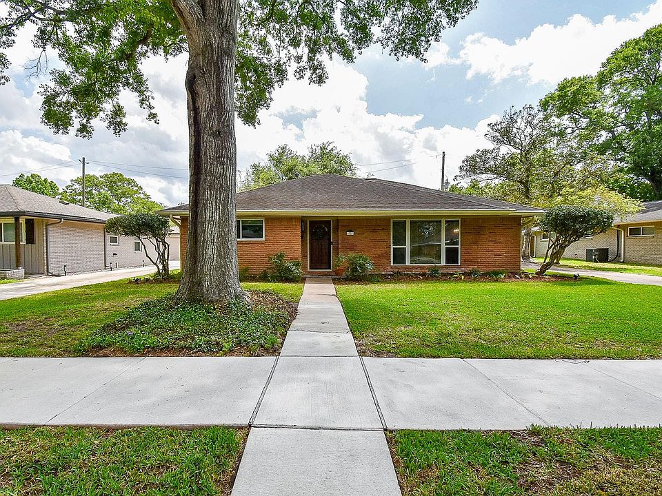1st image of 5727 Arboles Dr