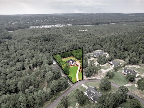 5th image of 602 Madelyn Dr