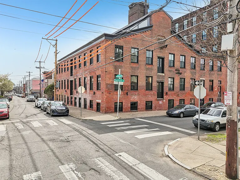 Hancock Lofts — Photo 29