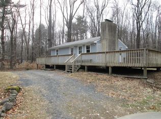 110 Marys Ln, Pocono Lake, PA 18347