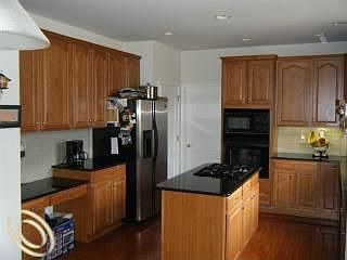 4th image of 25527 Dogwood Ln