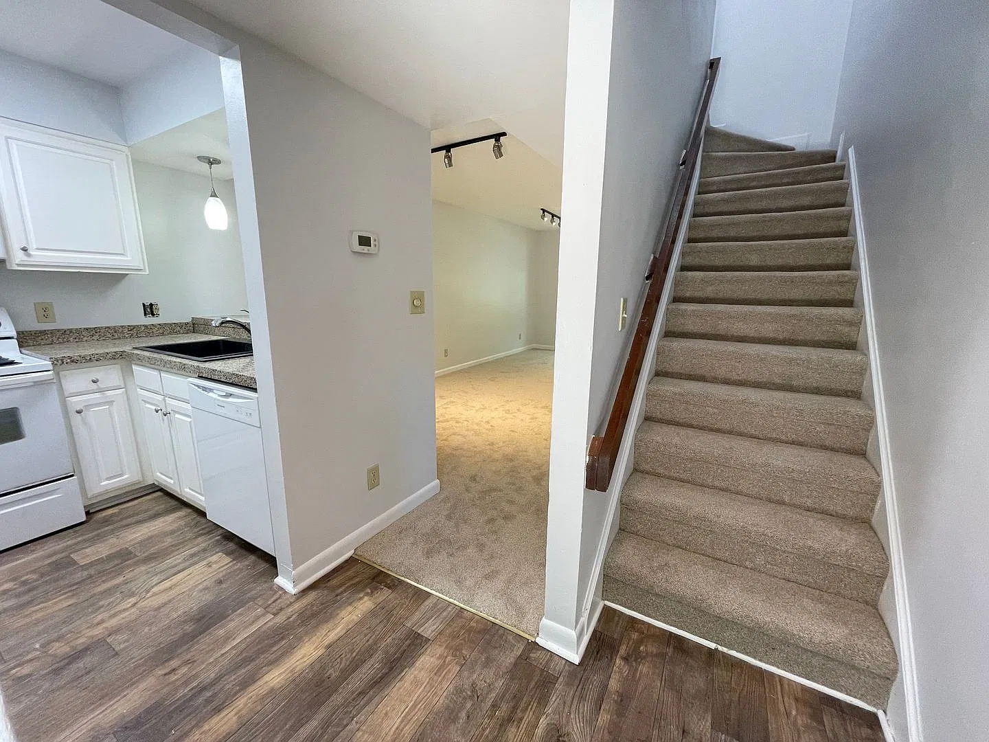 Upper level town-home style 2br condo in Chancellor Square - Available in June! — Photo 1