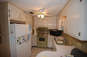 2nd image of 411 Papaya Ln