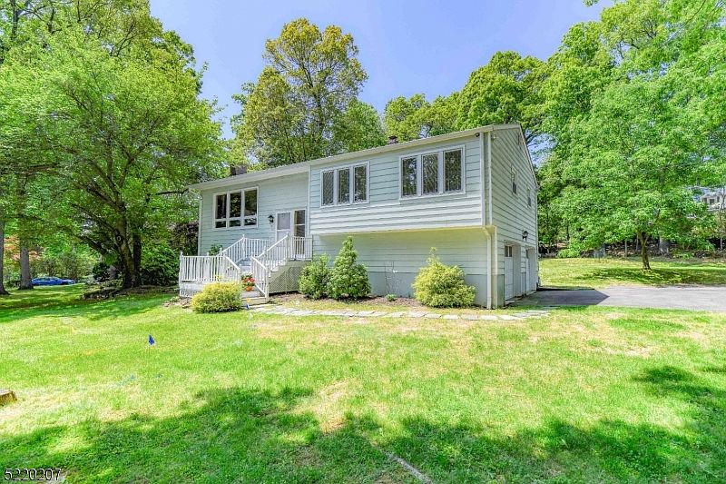 31 Rock Rd W, Green Brook, NJ 08812 MLS 3843836 Zillow