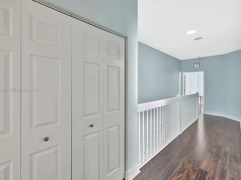 853 SW 11th Ct — Photo 33