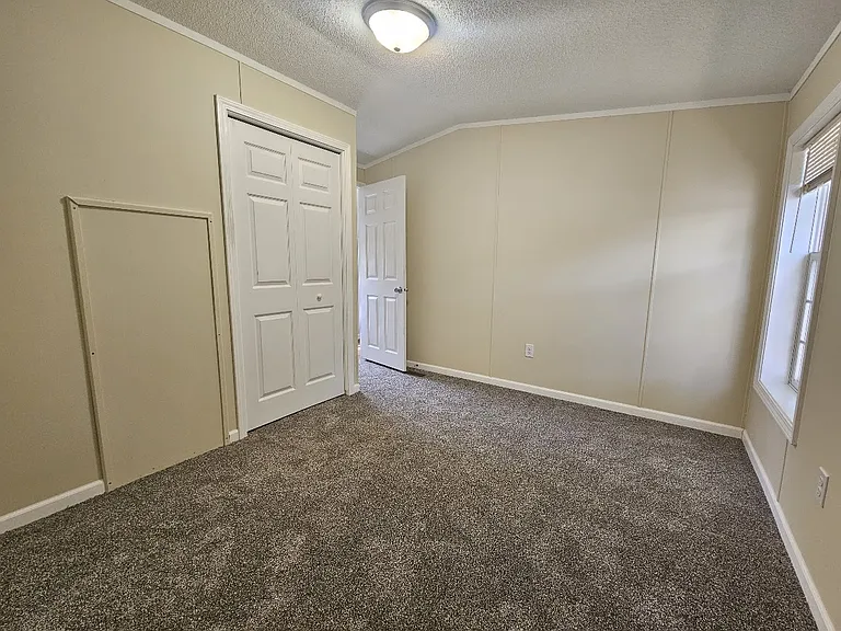400 Center Ave S #88 — Photo 12
