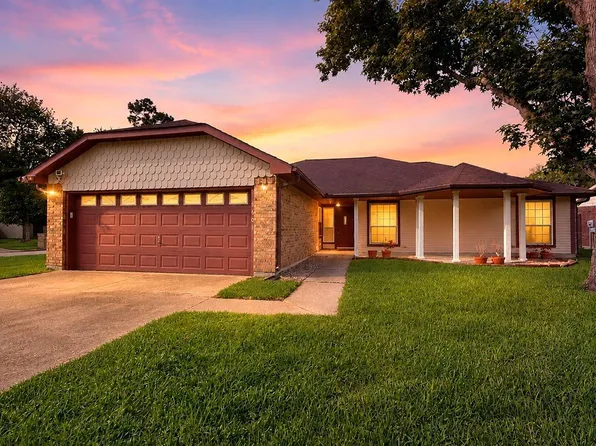 5601 Freshmeadow St, League City, TX 77573