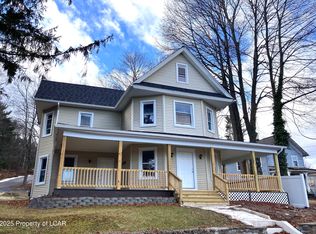 238 Idetown Rd, Dallas, PA 18612