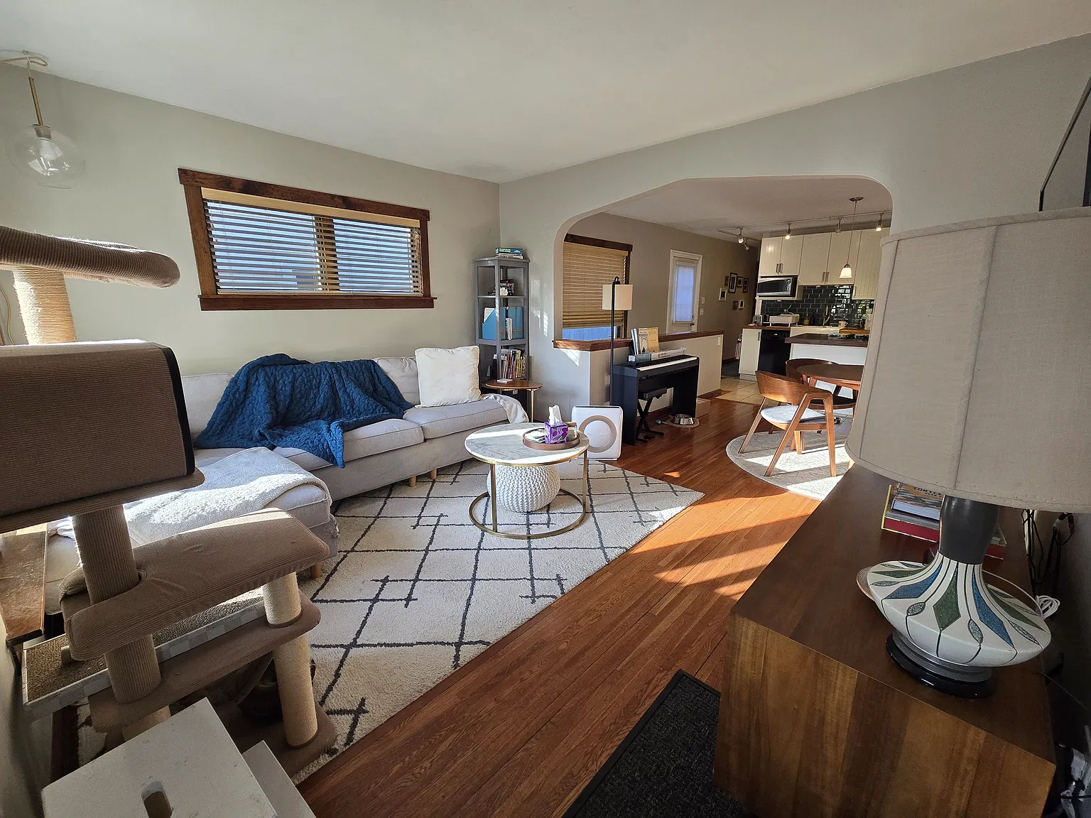 2 bed, 1110 sqft, $1,995 — Photo 2