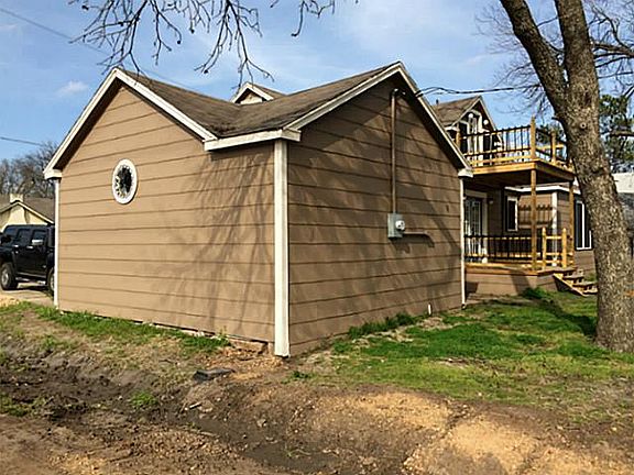 4th image of 1051 W Dallas Ave