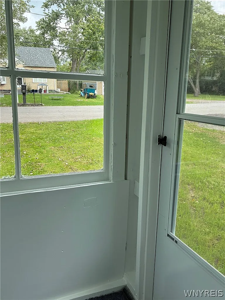 1 bed, 1.0 bath, 564 sqft, $1,300 — Photo 4