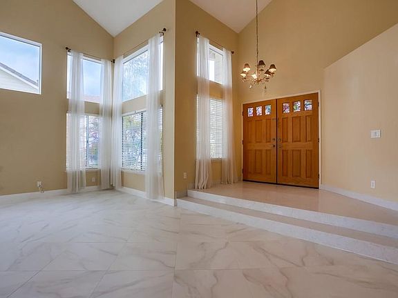 5th image of 321 Moonstone Bay Dr