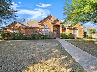 340 W Wall St, Hewitt, TX 76643