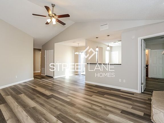 2nd image of 4917 Astoria Ct
