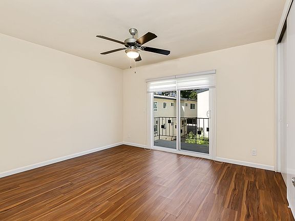 3rd image of 285 N Oakland Ave APT 7
