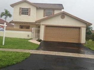 1031 SW 100th Ter, Pembroke Pines, FL 33025