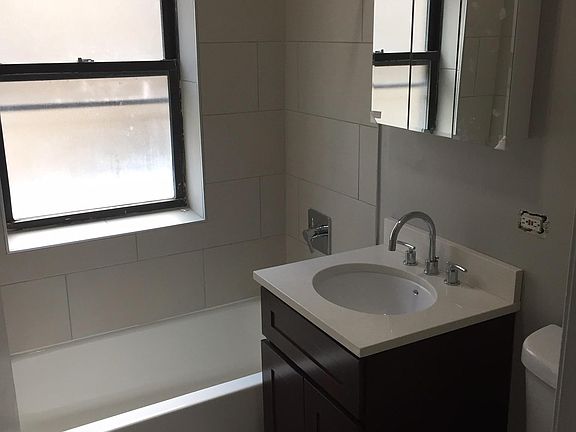 5th image of 841 W Sunnyside Ave APT 202