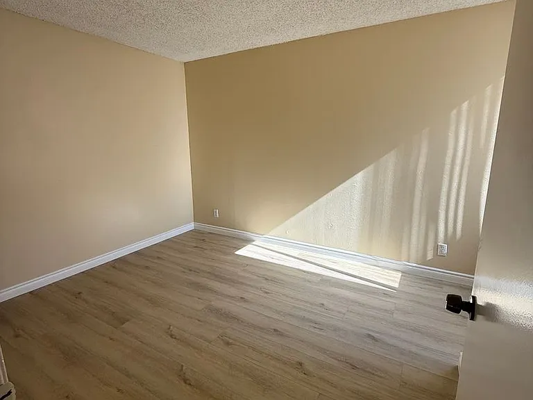 807Bunk — Photo 10