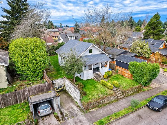 2nd image of 5255 NE 24th Ave