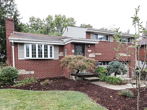 2nd image of 716 Somerville Dr