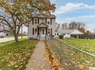 301 E Pearl St, Geneseo, IL 61254